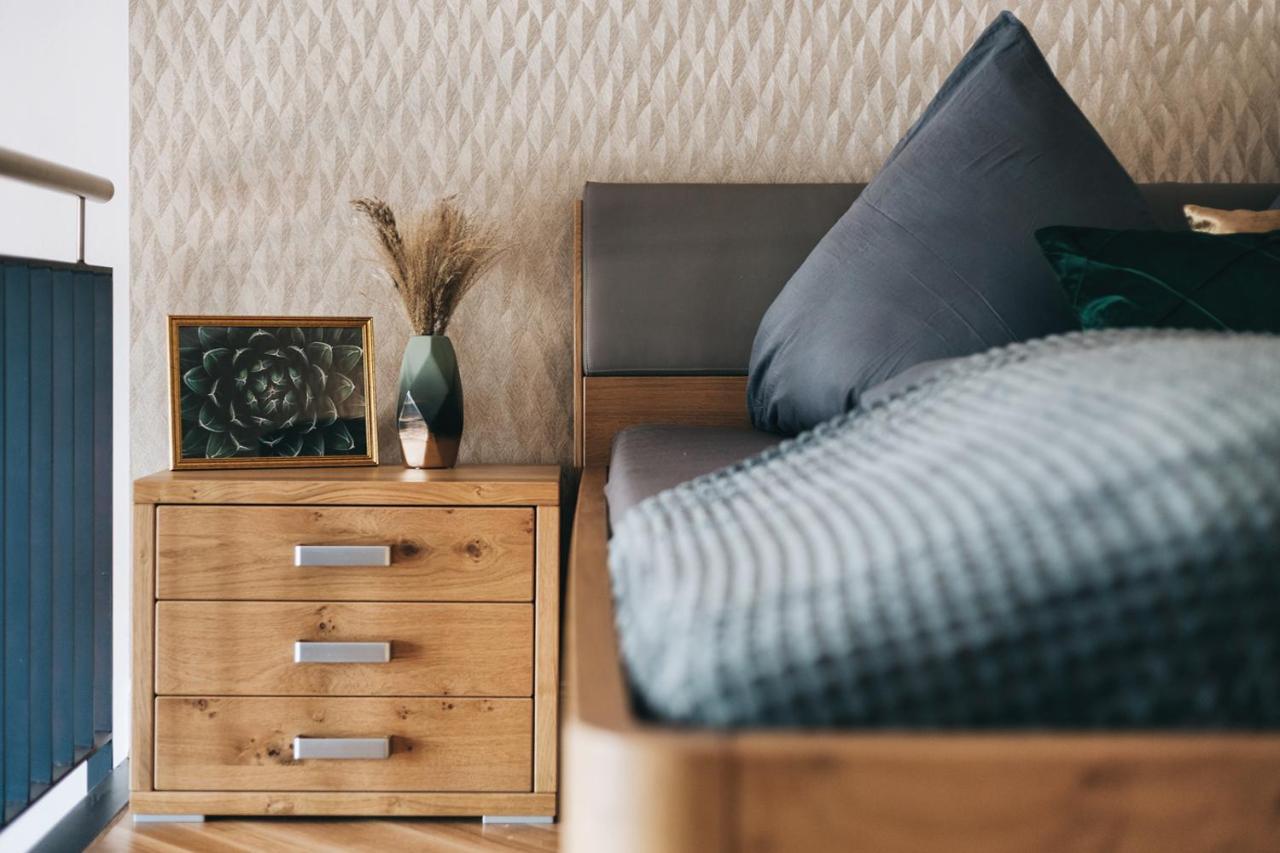 Tip! Modernes 90 Qm City-Apartment Mit Stil & Komfort In Toplage Dresden Luaran gambar