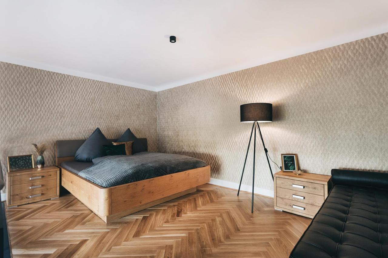 Tip! Modernes 90 Qm City-Apartment Mit Stil & Komfort In Toplage Dresden Luaran gambar