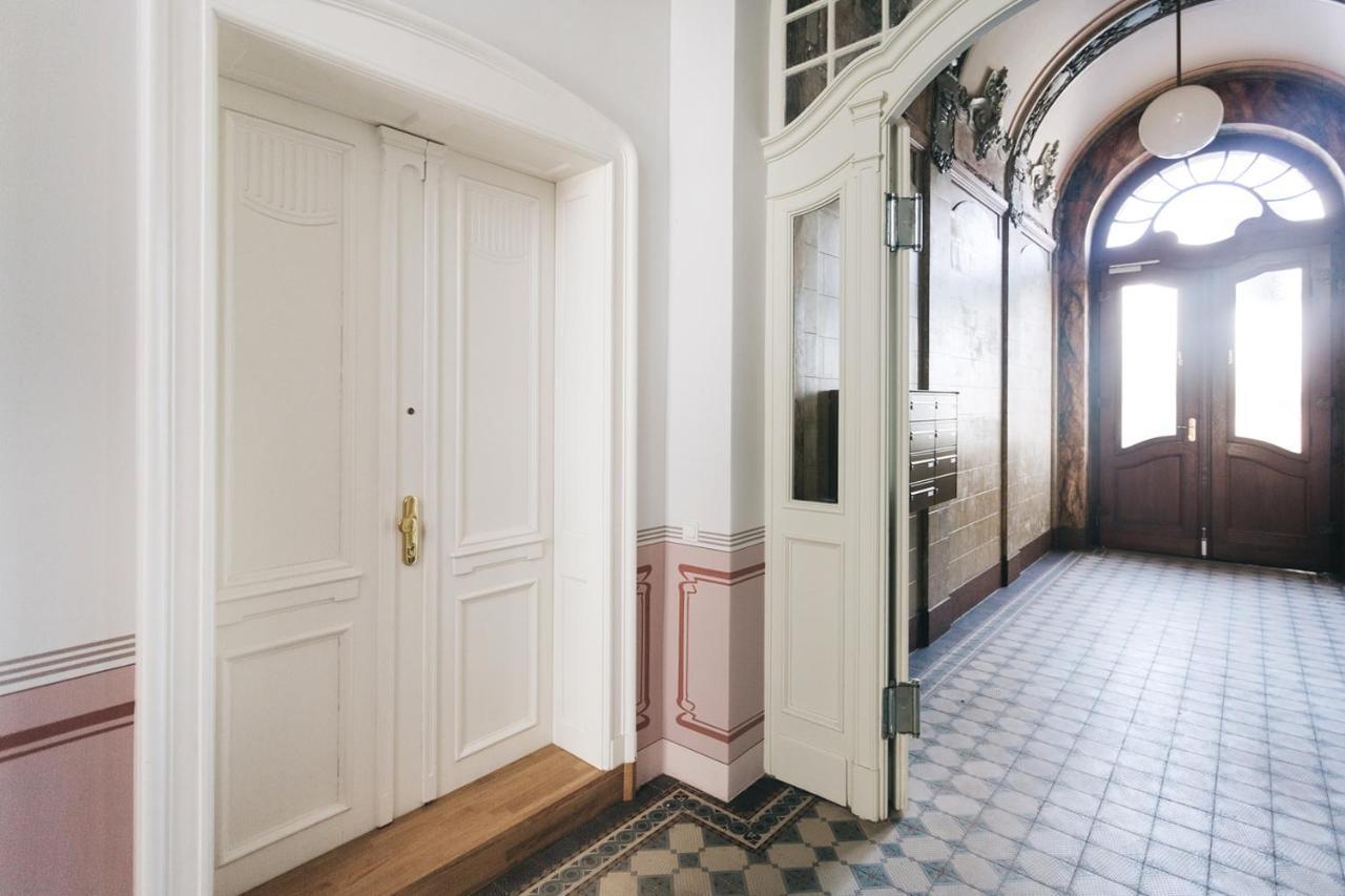 Tip! Modernes 90 Qm City-Apartment Mit Stil & Komfort In Toplage Dresden Luaran gambar